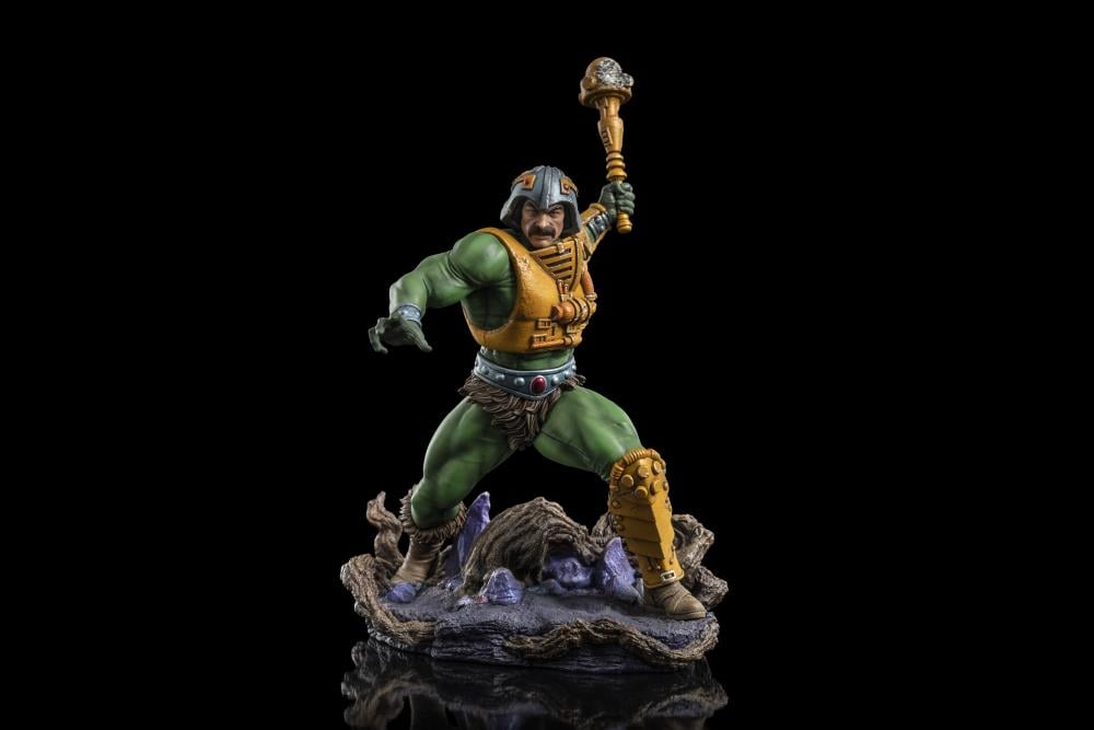 Masters of the Universe Battle Diorama Series Man-At-Arms 1/10 Art Scale Statue Gallery Image 4