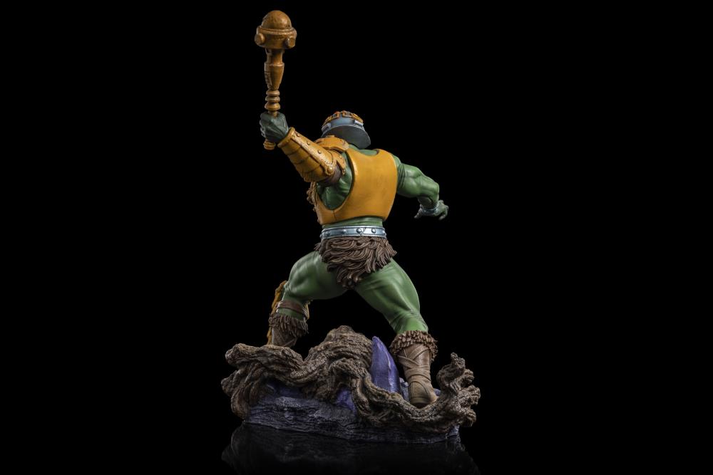 Masters of the Universe Battle Diorama Series Man-At-Arms 1/10 Art Scale Statue Gallery Image 7
