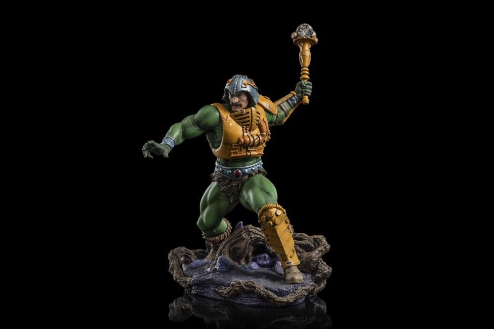 Masters of the Universe Battle Diorama Series Man-At-Arms 1/10 Art Scale Statue Gallery Image 9