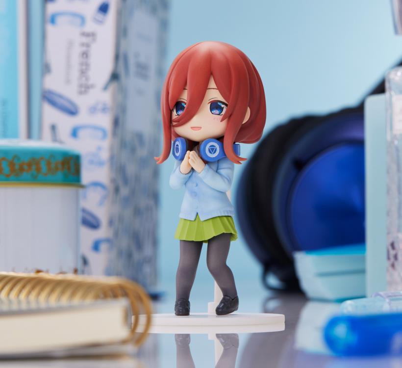 The Quintessential Quintuplets Miku Nakano Mini Figure Gallery Image 6