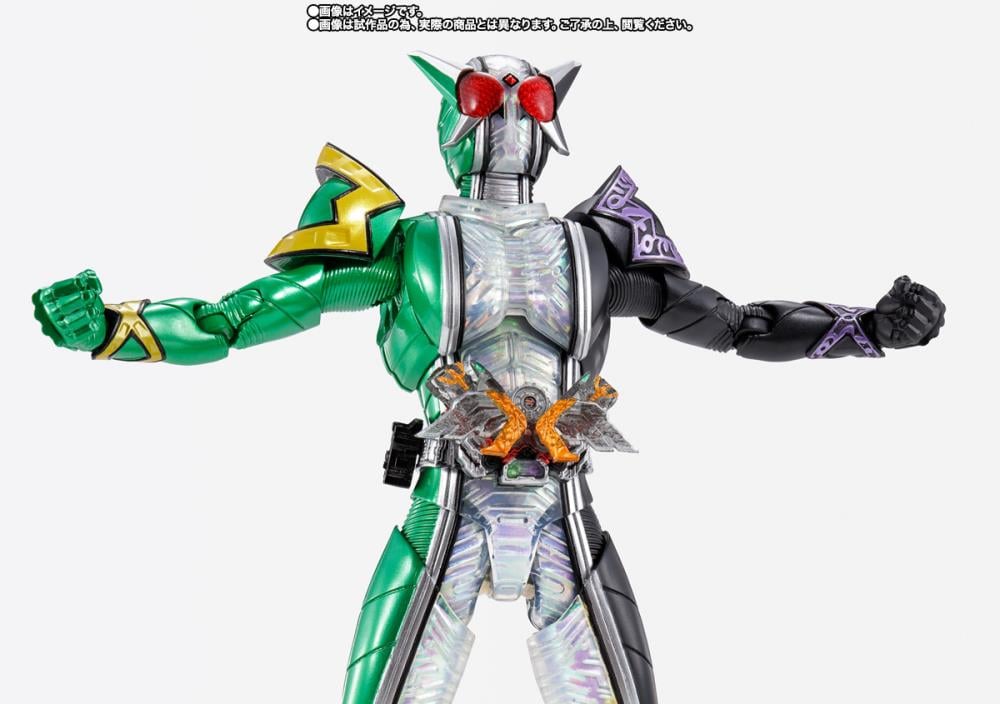 Kamen Rider W S.H.Figuarts -Shinkocchou Seihou- Kamen Rider Double Cyclone Joker Extreme Exclusive Action Figure Gallery Image 7