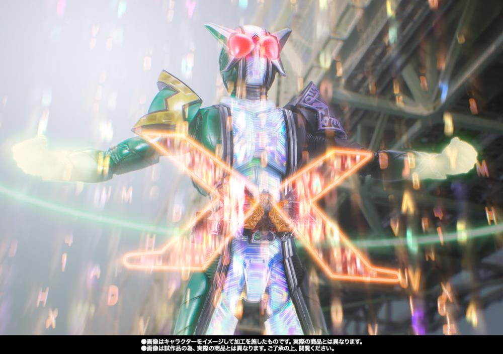 Kamen Rider W S.H.Figuarts -Shinkocchou Seihou- Kamen Rider Double Cyclone Joker Extreme Exclusive Action Figure Gallery Image 9