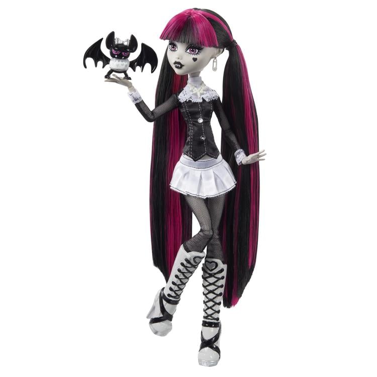 Monster High Reel Drama Draculaura Doll Gallery Image 3