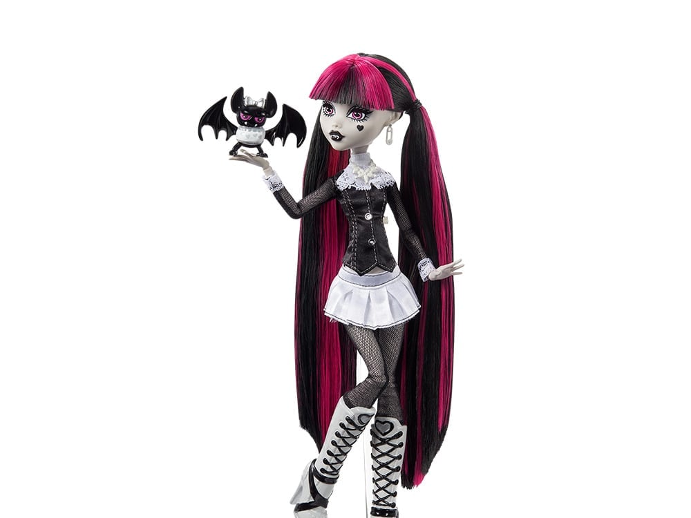 Monster High Reel Drama Draculaura Doll Gallery Image 1