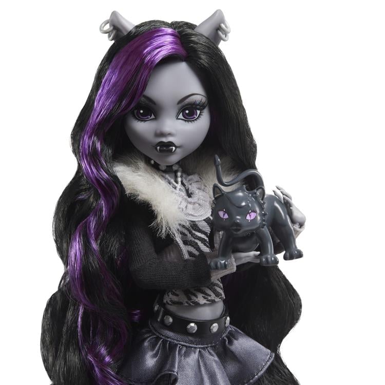 Monster High Reel Drama Clawdeen Doll Gallery Image 4