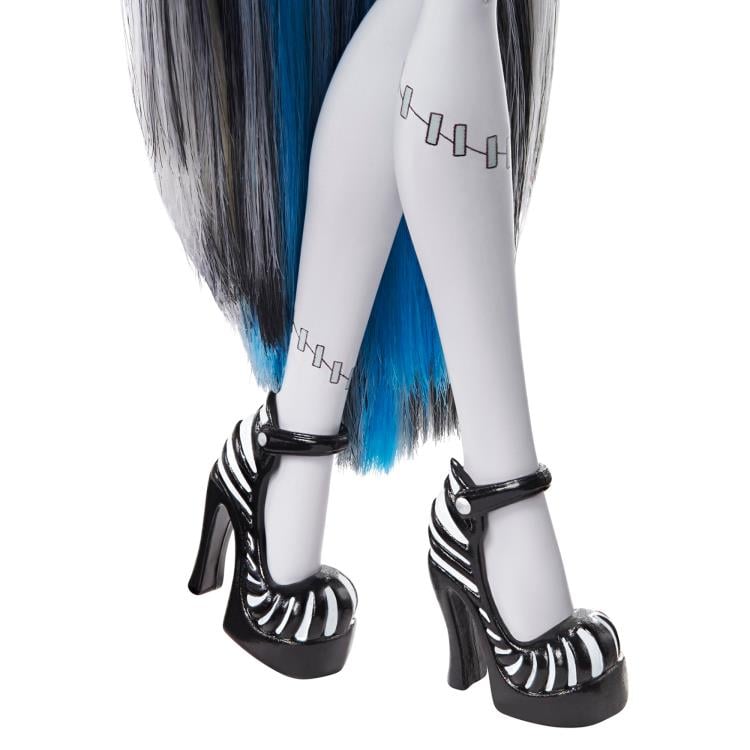 Monster High Reel Drama Frankie Stein Doll Gallery Image 6