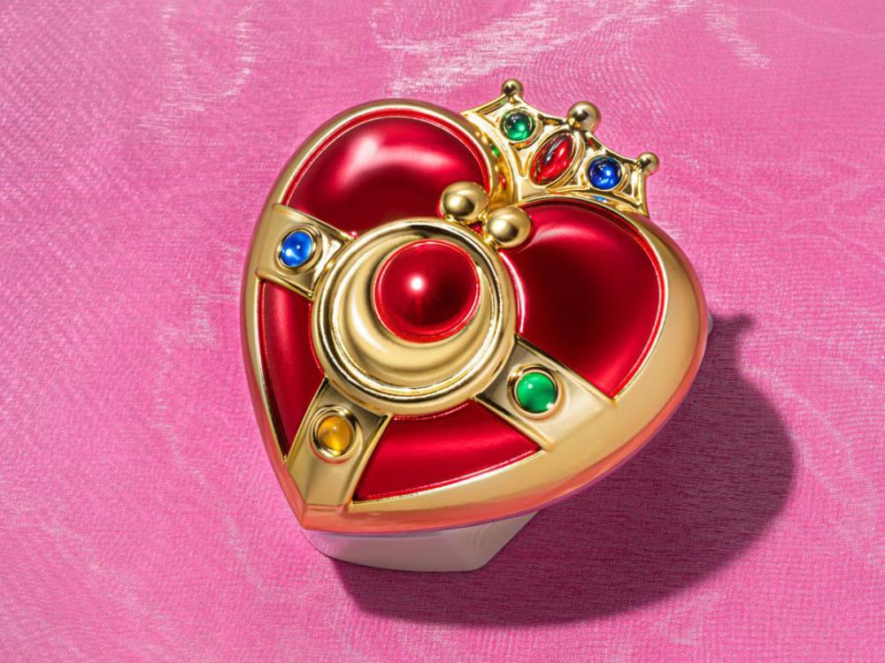 Sailor Moon Proplica Cosmic Heart Compact (Brilliant Color Edition) Gallery Image 3