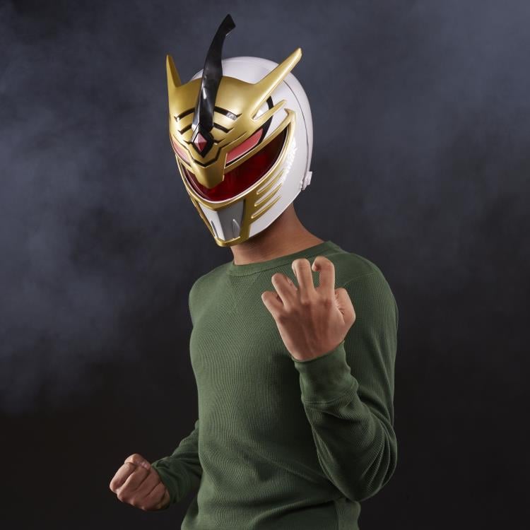 Mighty Morphin Power Rangers Lightning Collection Lord Drakkon 1:1 Scale Wearable Helmet Gallery Image 13