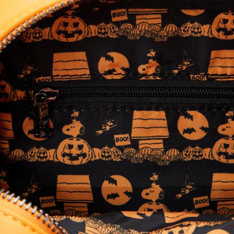 Peanuts Great Pumpkin Snoopy Doghouse Crossbody Bag Gallery Image 8