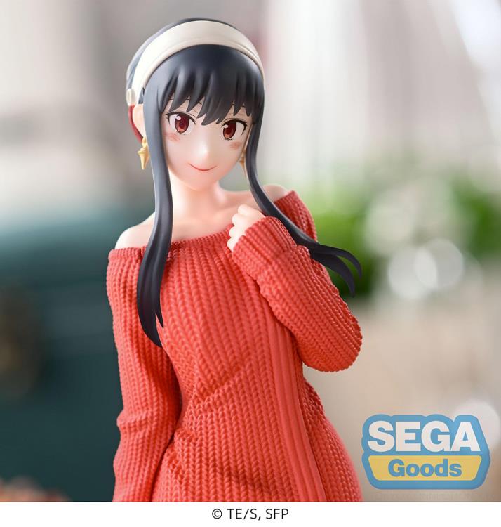 Spy x Family Yor Forger (Plain Clothes) Premium Figure Gallery Image 11