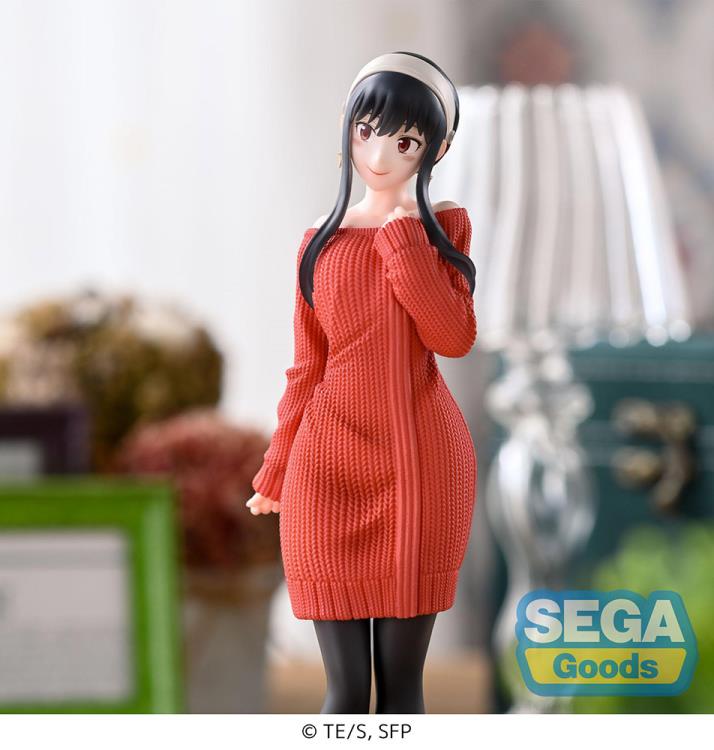 Spy x Family Yor Forger (Plain Clothes) Premium Figure Gallery Image 10