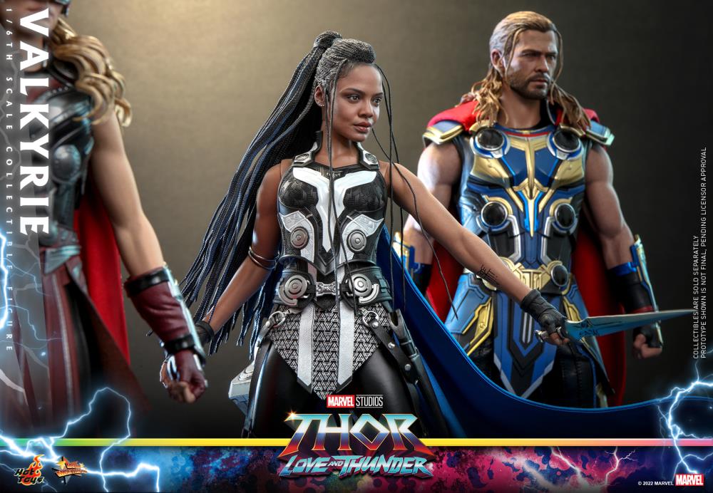 ホットトイズ　MMS673　ヴァルキリー 1/6　フィギュア Hot toys (ホットトイズ) フィギュア 1/6 ヴァルキリー ソー ラブ