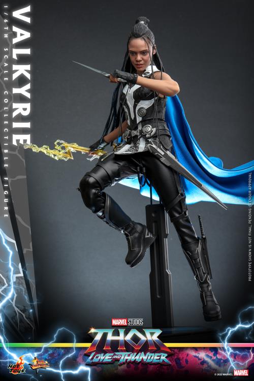 ホットトイズ　MMS673　ヴァルキリー 1/6　フィギュア Hot toys (ホットトイズ) フィギュア 1/6 ヴァルキリー ソー ラブ