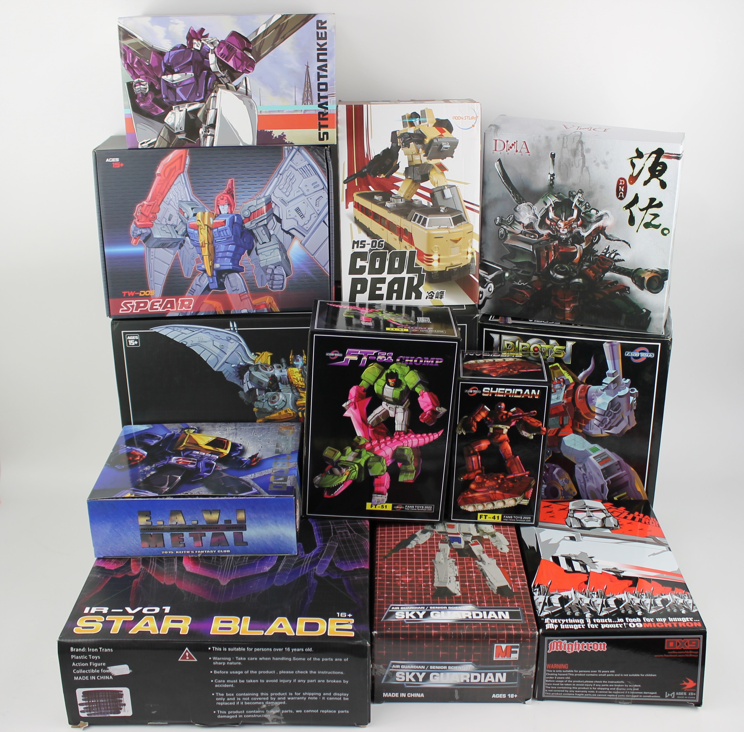 Defective Loot Box #0690 (DAMAGED - ALL SALES FINAL) Gallery Image 1