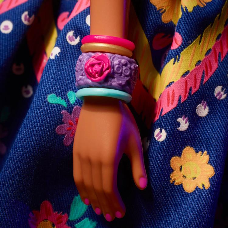 Barbie Dia De Muertos (2022) Doll Gallery Image 9
