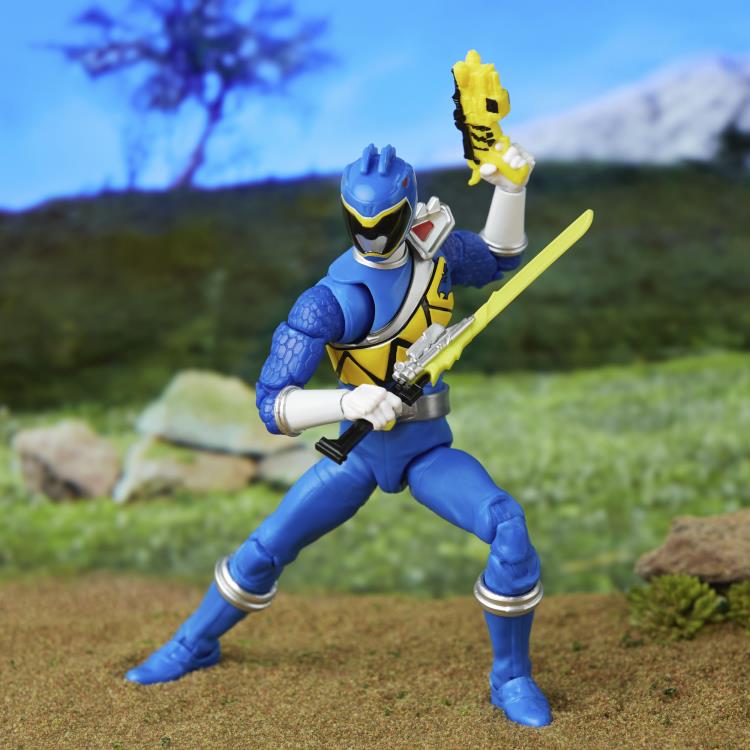 Power Rangers Dino Charge Lightning Collection Blue Ranger Gallery Image 3