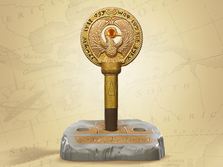Indiana Jones Adventure Series Premium Artifacts Staff of Ra Talisman Electronic Replica Gallery Image 1