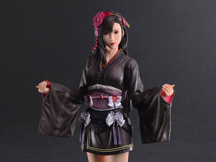 Final Fantasy VII: Remake Play Arts Kai Tifa Lockhart (Exotic Dress Ver.) Gallery Image 1