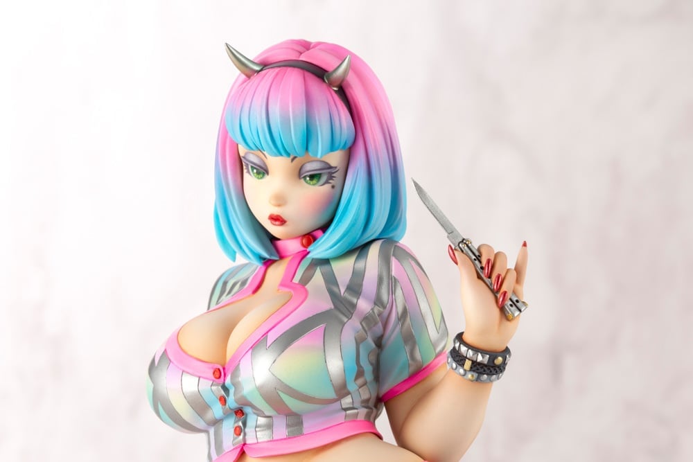 Katie Moon's Trick or Treat Figure Gallery Image 7