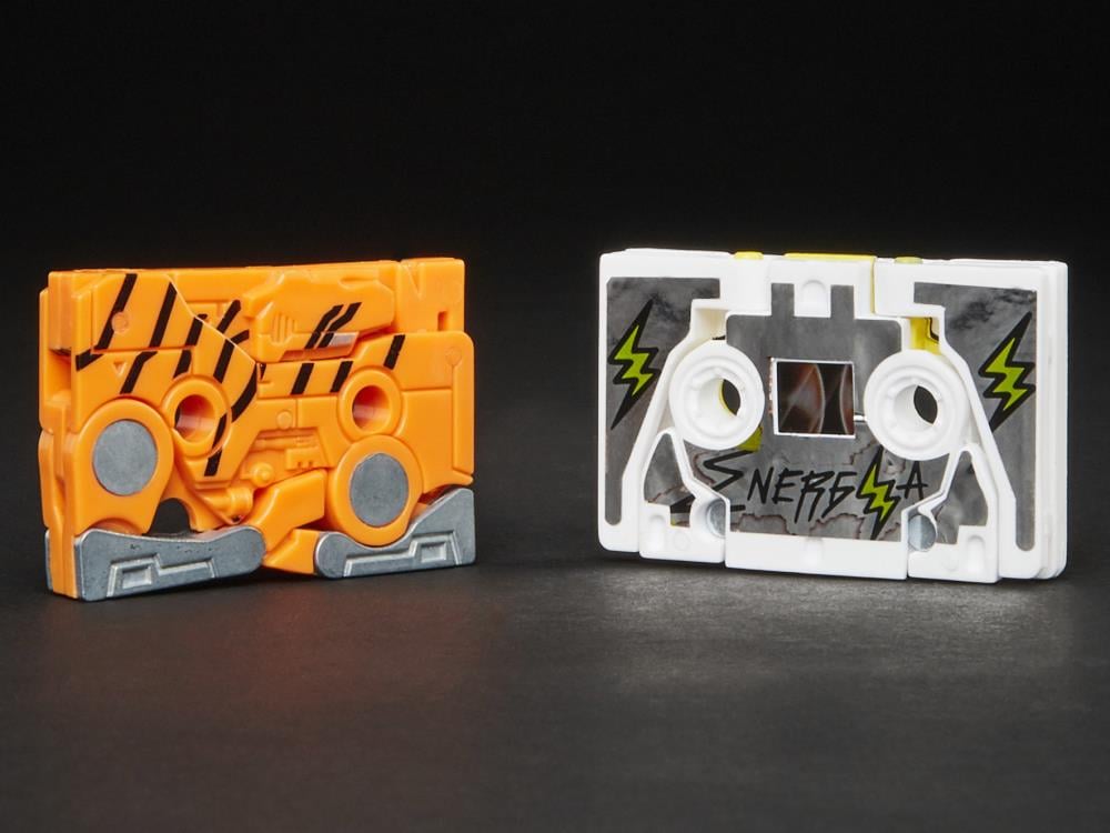 Transformers Collaborative J. Balvin x Transformers Voyager J. Balvitron Exclusive Figure Gallery Image 12