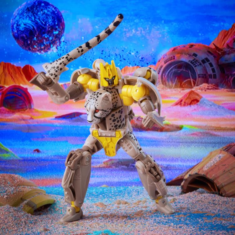 Transformers Legacy Deluxe Nightprowler Exclusive Gallery Image 4