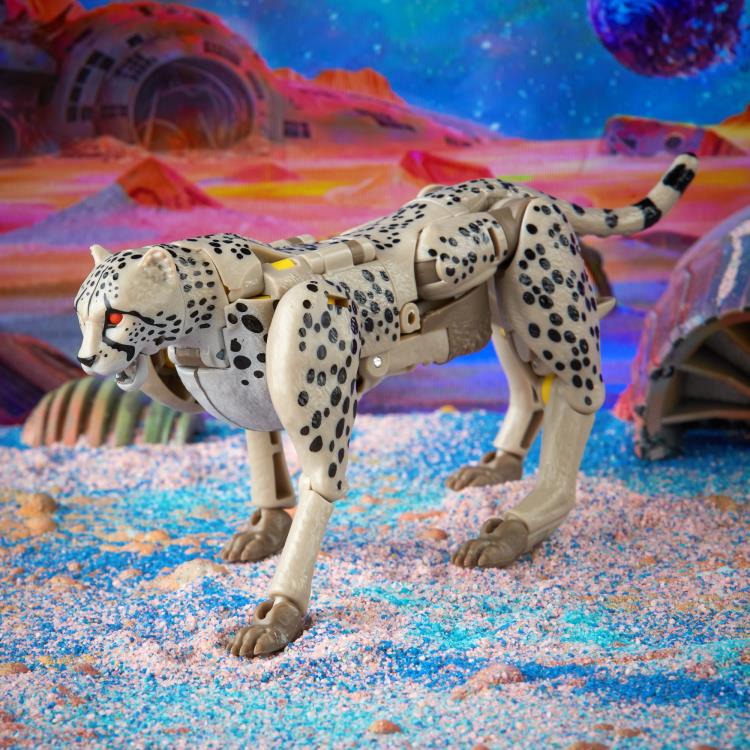 Transformers Legacy Deluxe Nightprowler Exclusive Gallery Image 6