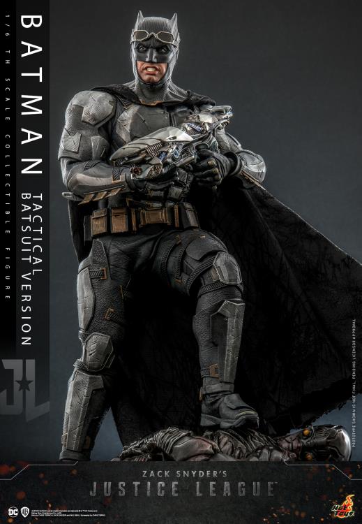 Zack Snyder’s Justice League TMS085 Batman (Tactical Suit) 1/6th Scale Collectible Figure Gallery Image 6