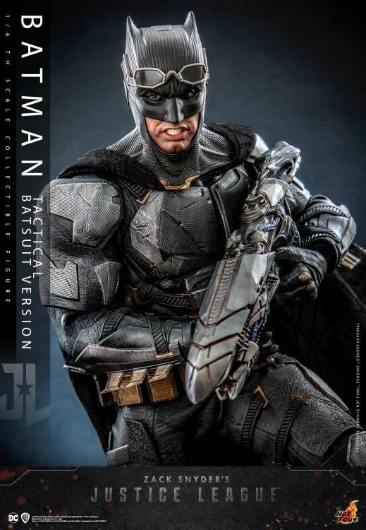 Zack Snyder’s Justice League TMS085 Batman (Tactical Suit) 1/6th Scale Collectible Figure Gallery Image 7