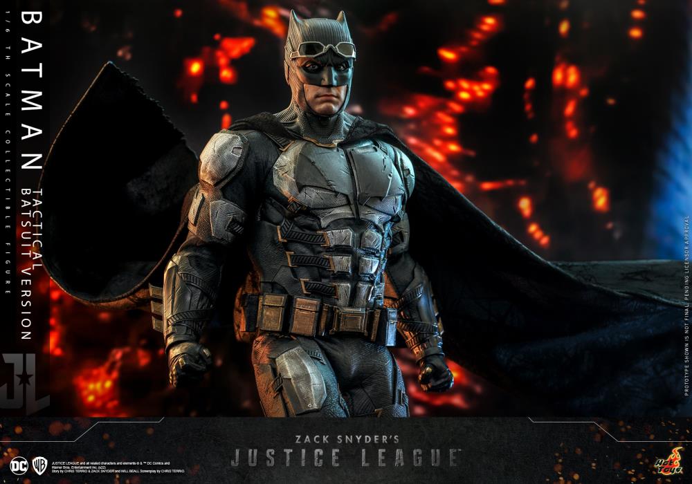 Zack Snyder’s Justice League TMS085 Batman (Tactical Suit) 1/6th Scale Collectible Figure Gallery Image 19
