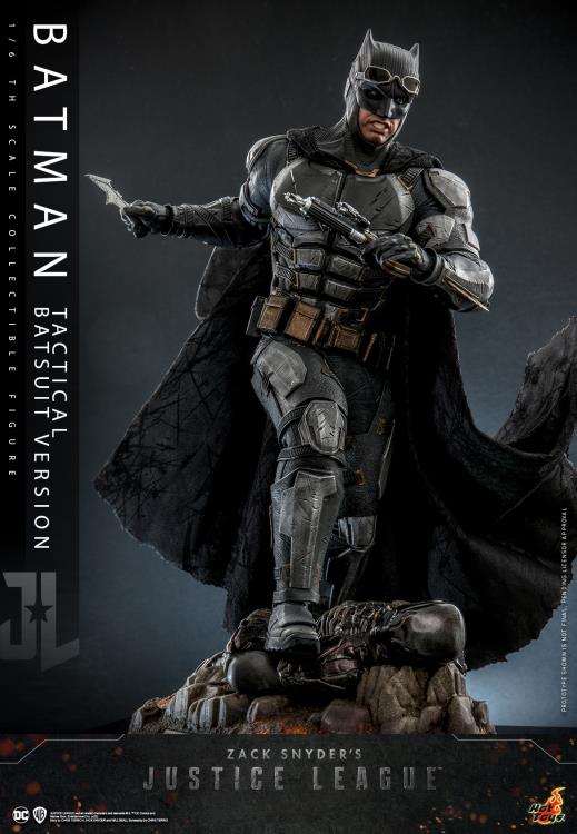 Zack Snyder’s Justice League TMS085 Batman (Tactical Suit) 1/6th Scale Collectible Figure Gallery Image 3