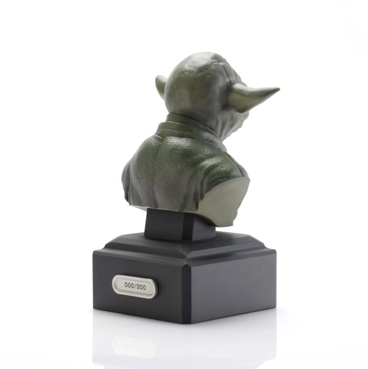 Star Wars Yoda (Green) Pewter Limited Edition Bust Gallery Image 8