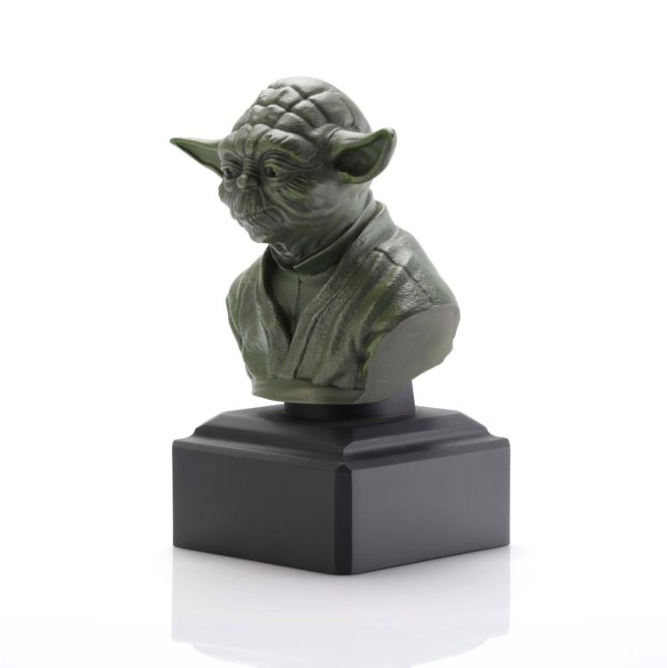 Star Wars Yoda (Green) Pewter Limited Edition Bust Gallery Image 4