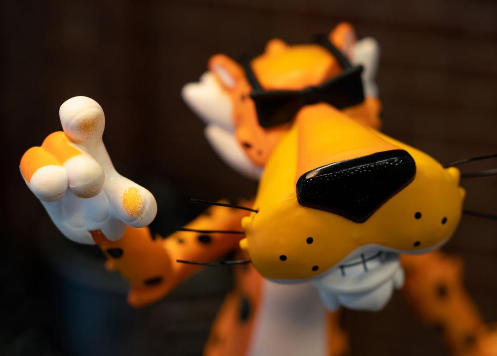 Cheetos Chester Cheetah Action Figure Gallery Image 8