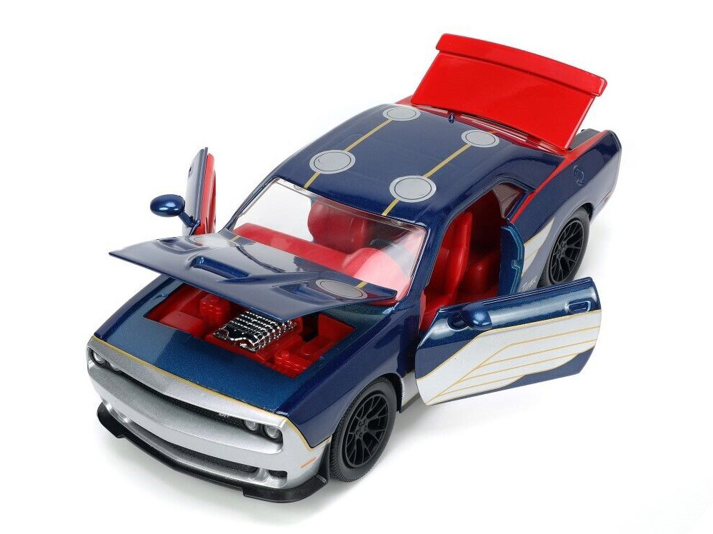 Marvel Comics Hollywood Rides Die-Cast Thor & 1/24 Scale 2015 Dodge Challenger Gallery Image 5