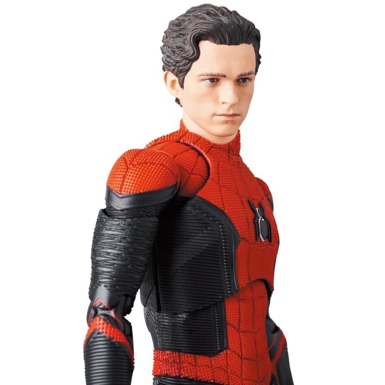 Spider-Man: No Way Home MAFEX No.194 Spider-Man (Upgraded Suit) Action Figure Gallery Image 8