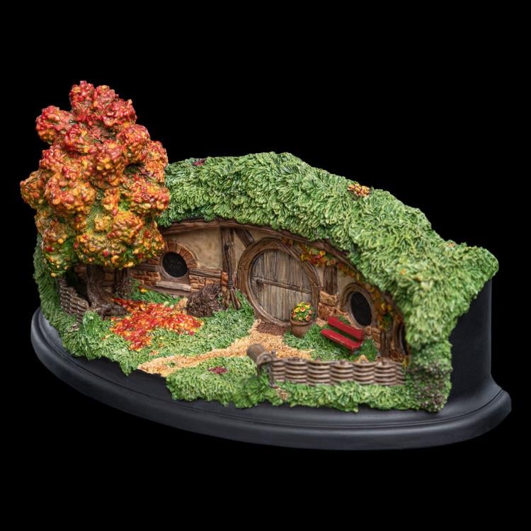 The Hobbit 18 Gardens Smial Hobbit Hole Diorama Gallery Image 3