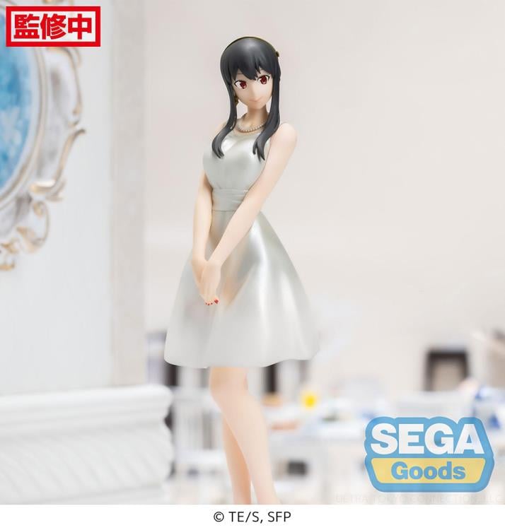 Spy x Family Yor Forger (Party) Premium Figure Gallery Image 8