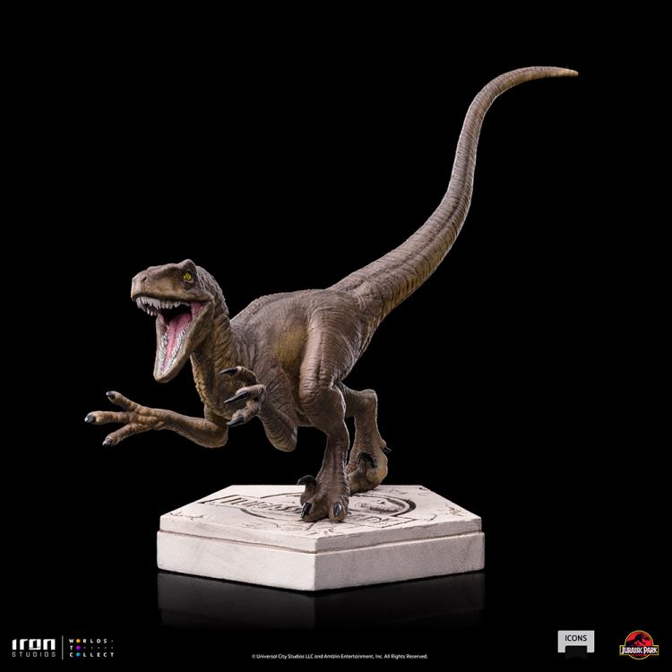 Jurassic Park Icons Velociraptor (A) Statue Gallery Image 4