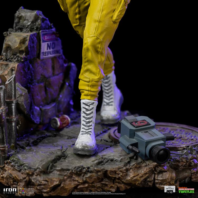 Teenage Mutant Ninja Turtles April O'Neil 1/10 Art Scale Limited Edition Statue Gallery Image 9