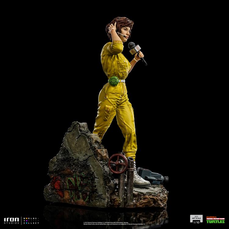 Teenage Mutant Ninja Turtles April O'Neil 1/10 Art Scale Limited Edition Statue Gallery Image 4