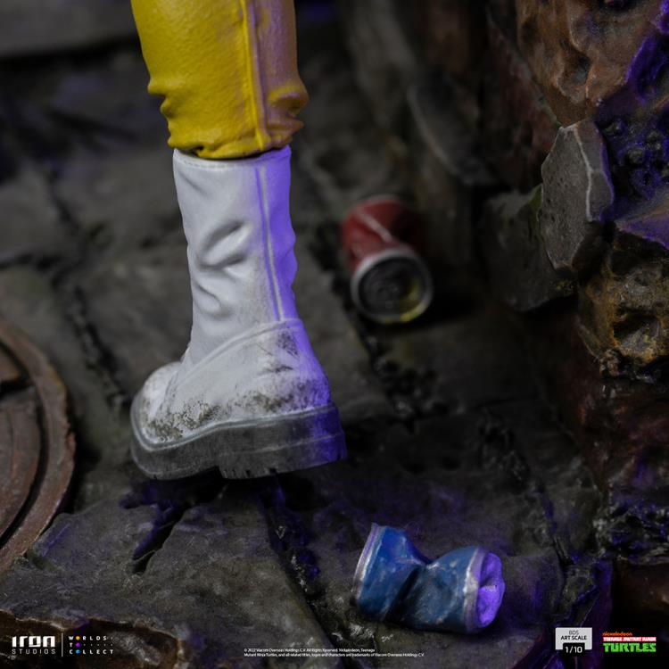 Teenage Mutant Ninja Turtles April O'Neil 1/10 Art Scale Limited Edition Statue Gallery Image 11