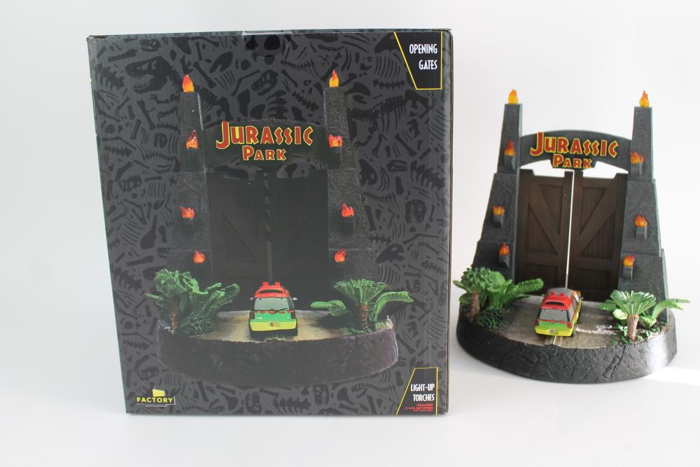 Defective Loot Box #0740 (DAMAGED - ALL SALES FINAL) Gallery Image 4