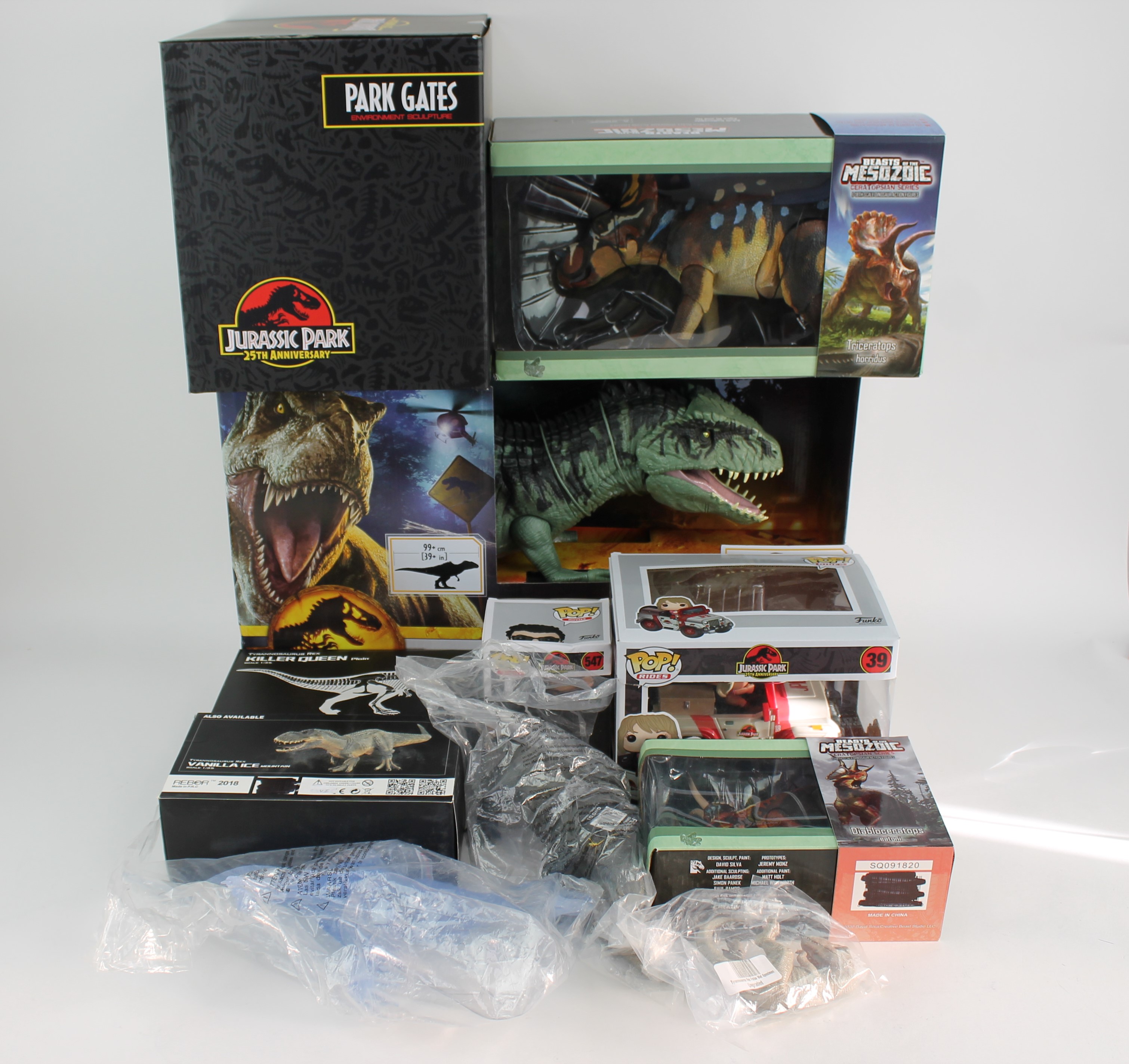 Defective Loot Box #0740 (DAMAGED - ALL SALES FINAL) Gallery Image 1