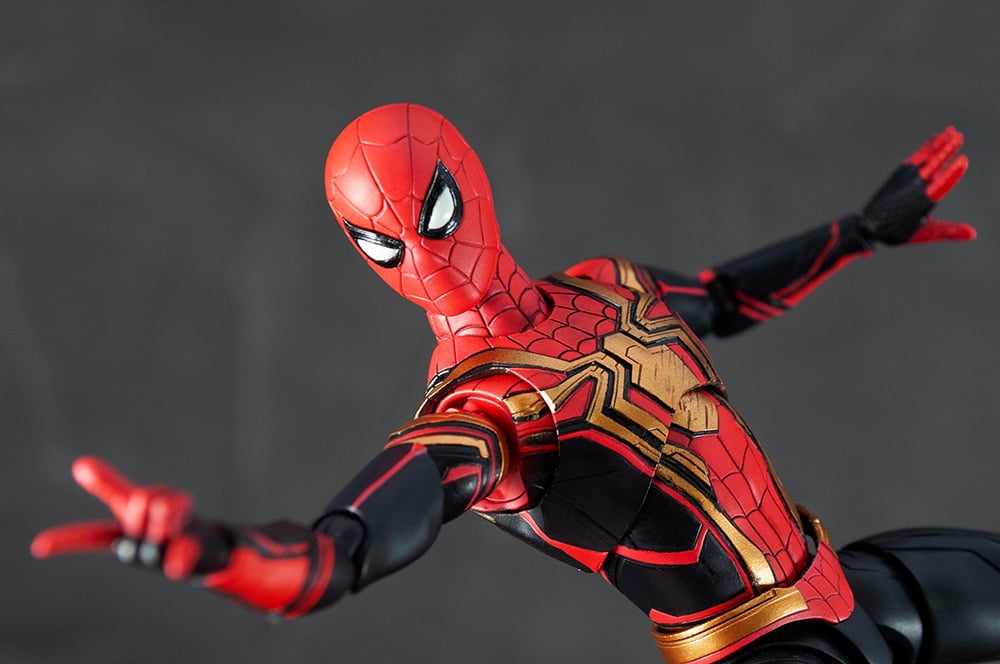 Spider-Man: No Way Home S.H.Figuarts Spider-Man (Integrated Suit Final Battle) Action Figure Gallery Image 8