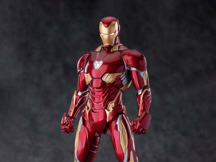 Marvel Iron Man MK50 (Deluxe Ver.) 1/9 Scale Model Kit Gallery Image 1