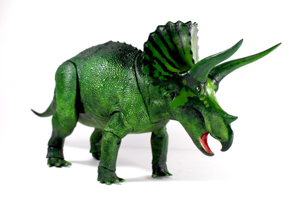 Beasts of the Mesozoic: Cyberzoic Series Triceratops horridus (Steelhorn) 1/18 Scale Limited Edition Figure Gallery Image 4