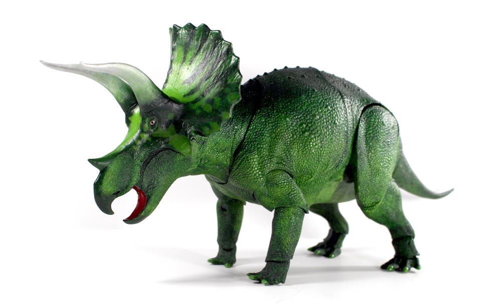 Beasts of the Mesozoic: Cyberzoic Series Triceratops horridus (Steelhorn) 1/18 Scale Limited Edition Figure Gallery Image 3
