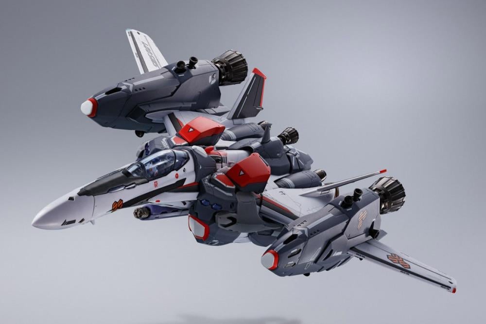 Macross Frontier DX Chogokin VF-25F Super Messiah Valkyrie (Alto Saotome Machine) Revival Ver. Gallery Image 13