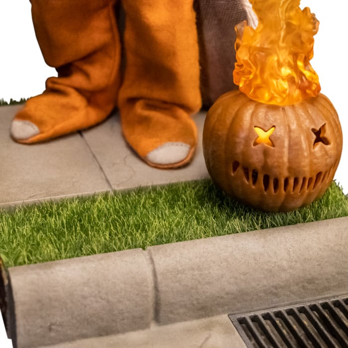 Trick 'r Treat Sam Deluxe 1/6 Scale Figure Gallery Image 15