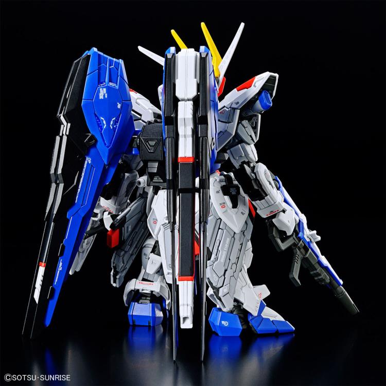 Mobile Suit Gundam SEED MGSD Freedom Gundam Model Kit Gallery Image 4